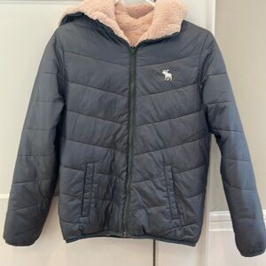 Abercrombie kids 13/14 grey puffer reversible jacket.